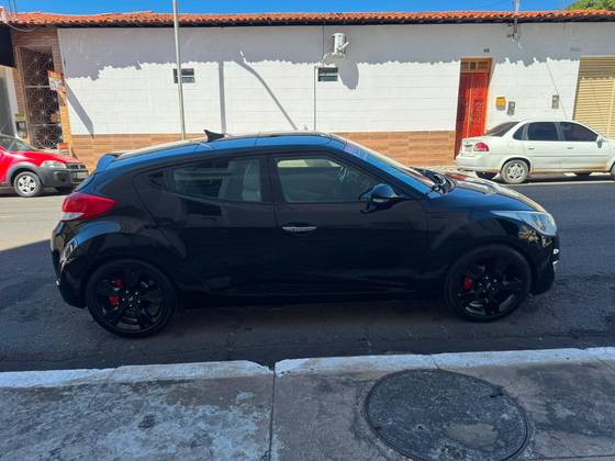 HYUNDAI VELOSTER 1.6 16V GASOLINA 3P AUTOMÁTICO HYUNDAI VELOSTER 1.6 16V GASOLINA 3P AUTOMÁTICO